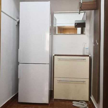 Apartament Cu Doua Camere Târgu Jiu エクステリア 写真